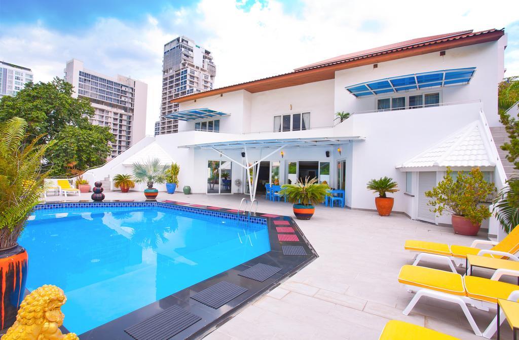 Sharrow Bay Villa Pattaya Exterior photo
