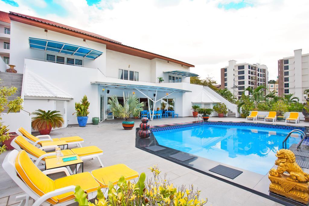 Sharrow Bay Villa Pattaya Exterior photo