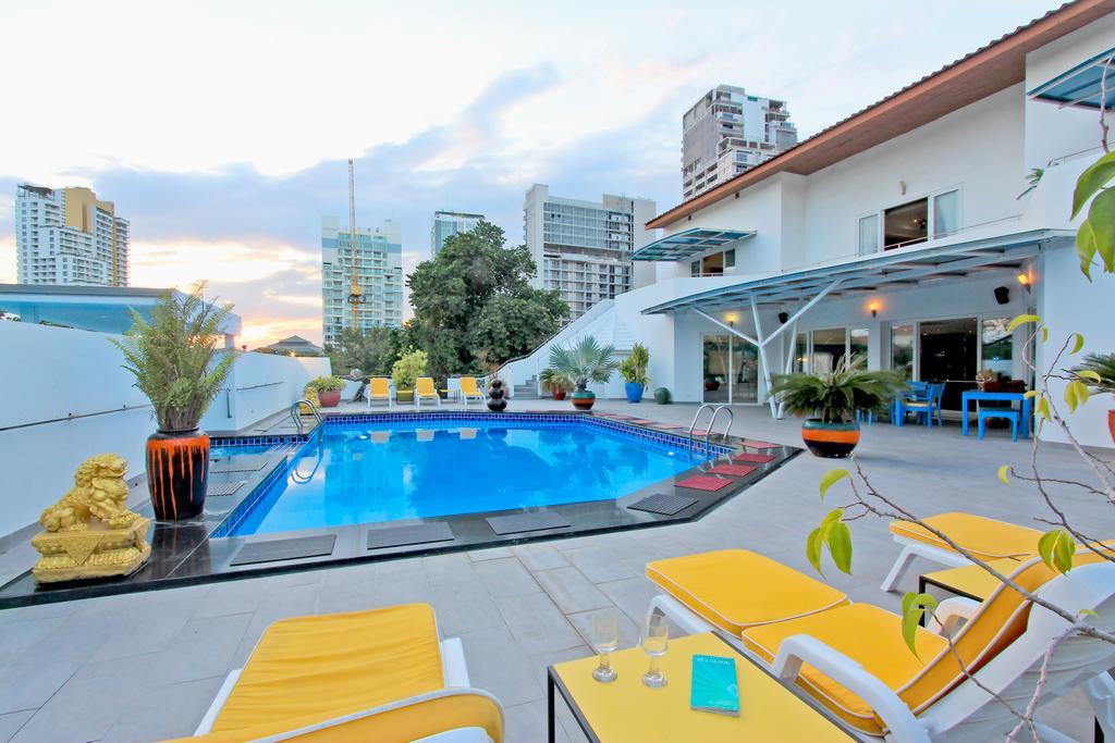 Sharrow Bay Villa Pattaya Exterior photo
