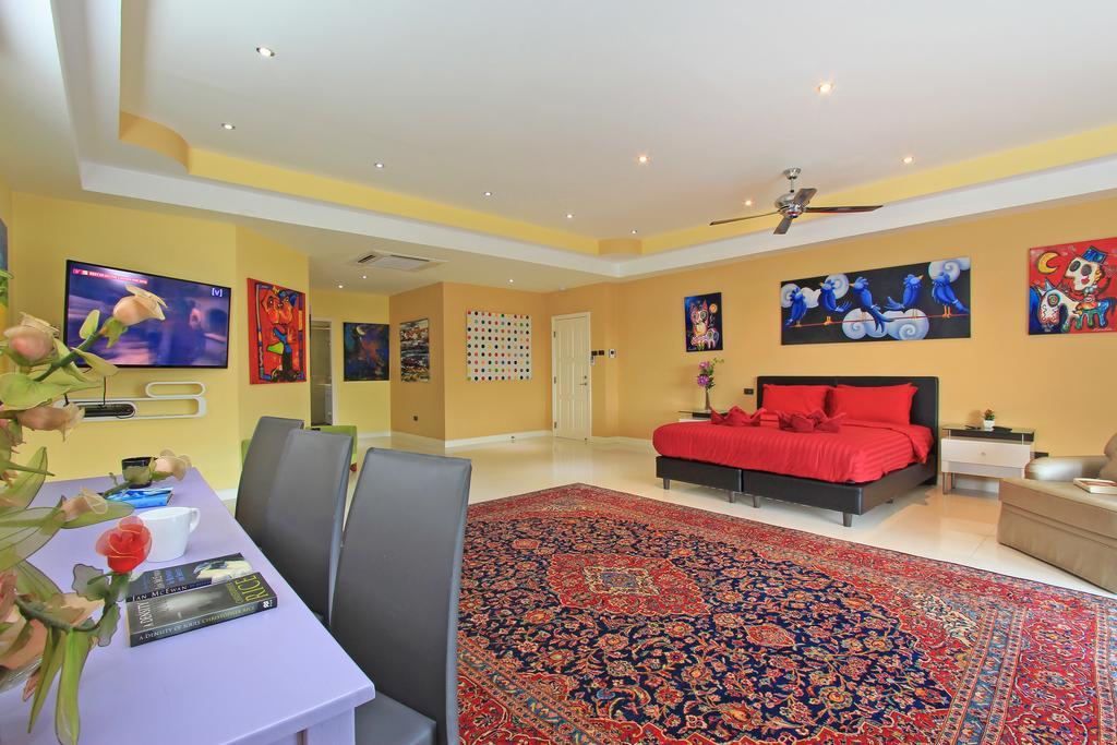 Sharrow Bay Villa Pattaya Exterior photo