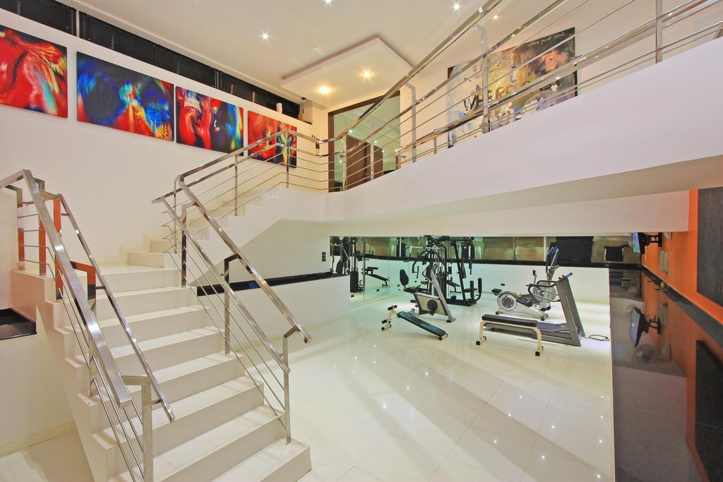 Sharrow Bay Villa Pattaya Exterior photo