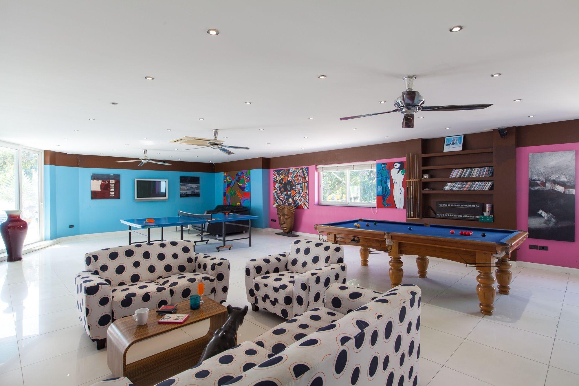 Sharrow Bay Villa Pattaya Exterior photo