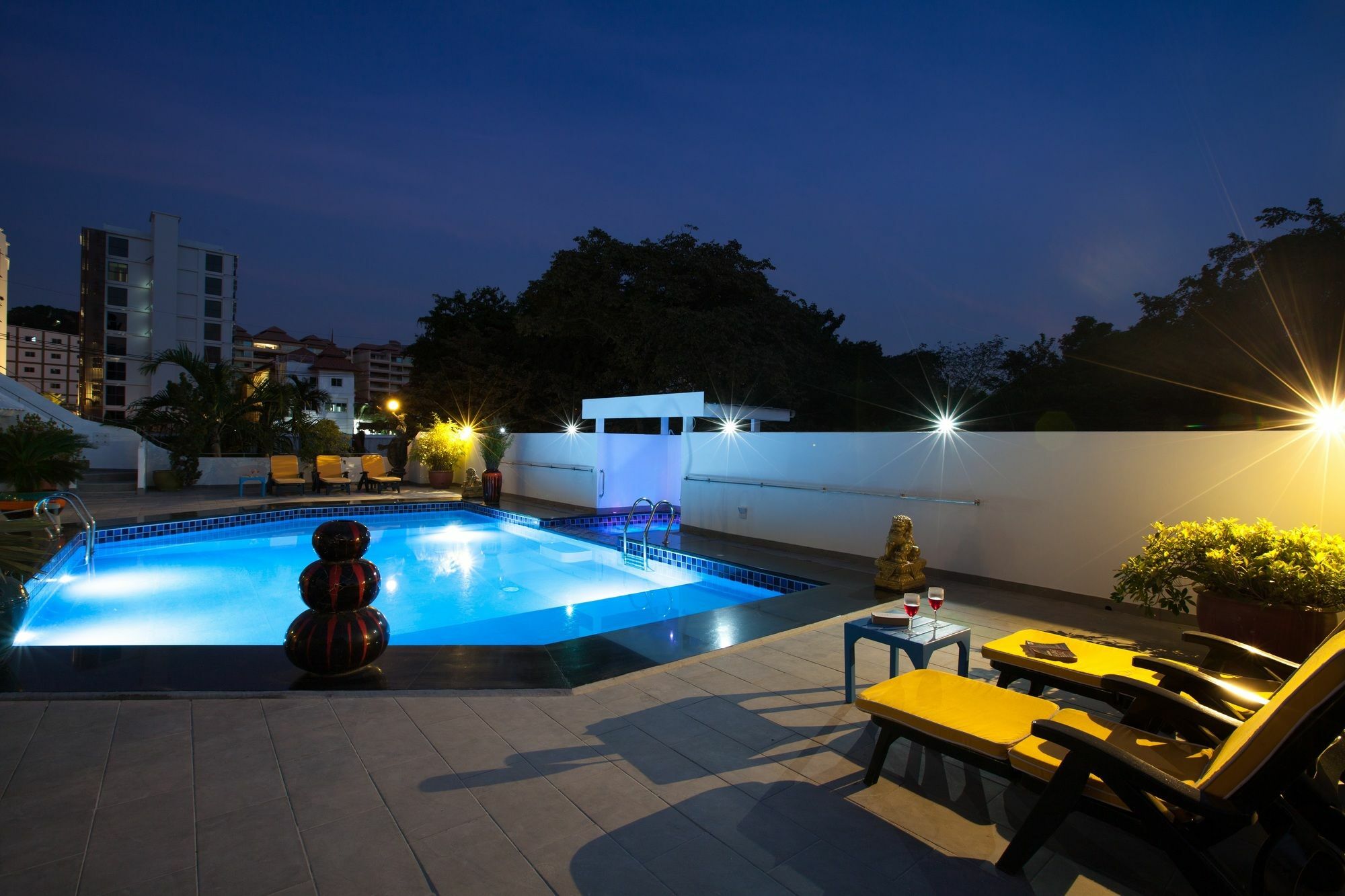 Sharrow Bay Villa Pattaya Exterior photo